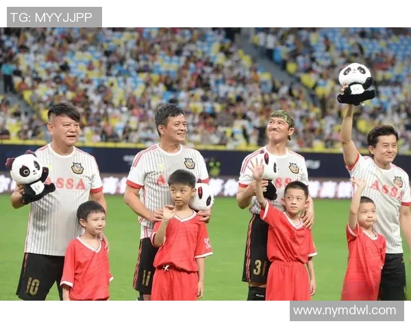 小孩们模仿足球明星精彩瞬间合集视频分享