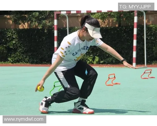 科学网球团队协作训练方法探讨与实践技巧分享 科学网球团队协作训练方法探讨与实践技巧分享