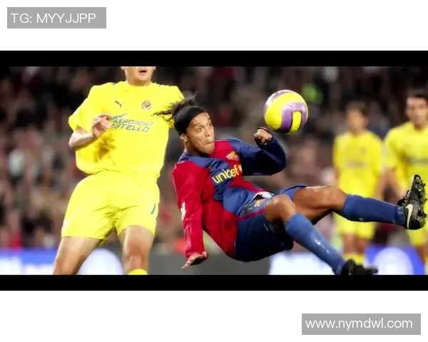 足球场上的幽默时刻那些明星球员的搞笑瞬间大盘点 足球场上的幽默时刻那些明星球员的搞笑瞬间大盘点