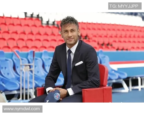 足球明星魅力瞬间半身照欣赏展现他们的风采与激情 足球明星魅力瞬间半身照欣赏展现他们的风采与激情